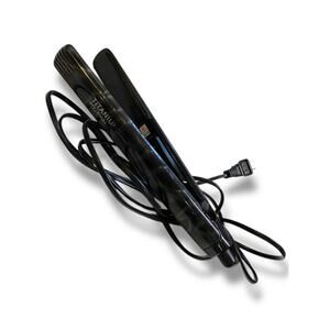 Cricket Professional Styling Flat Iron Hair Titanium Tourmaline 1"